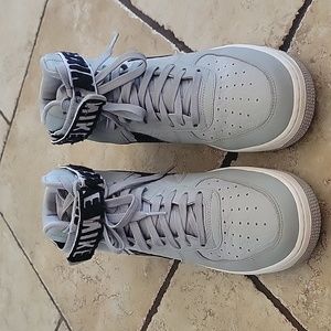 Mens Nike AF-1 Size 10, Grey high top,